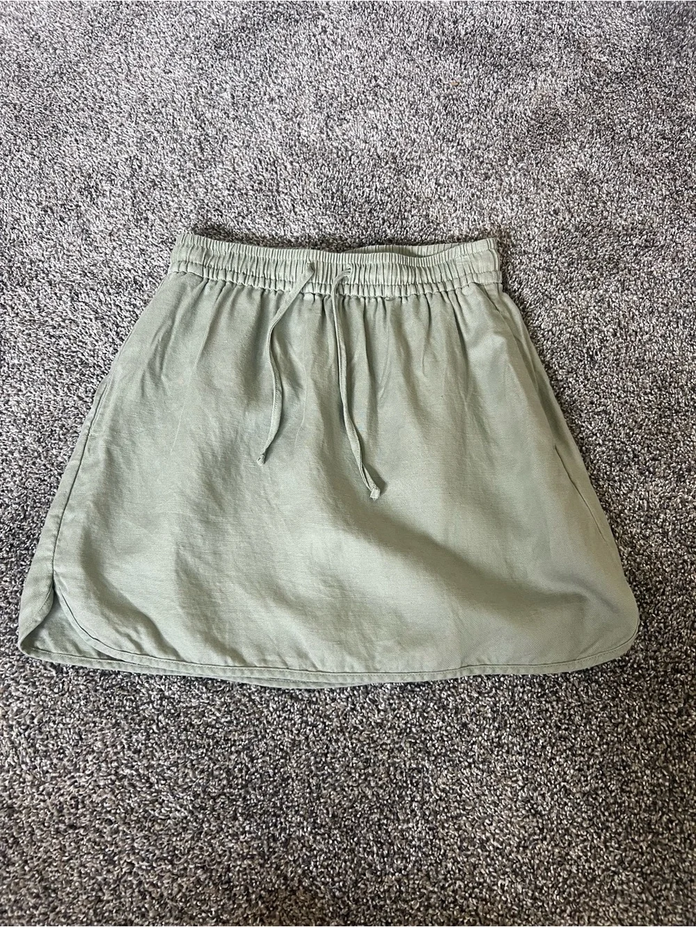 Madewell Curved Hem Linen Blend Mini Skirt